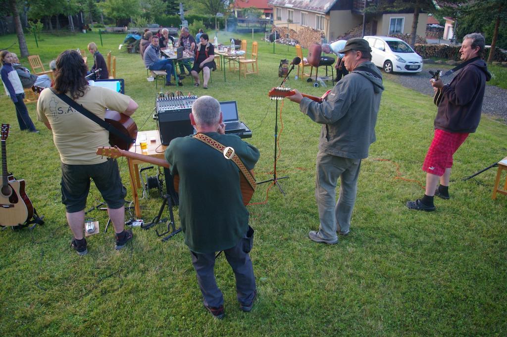 Penzion U Lipna Přední Výtoň Exteriör bild